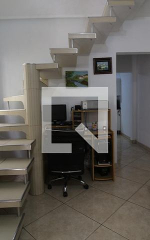 Casa à venda com 180m², 2 quartos e 2 vagasSala