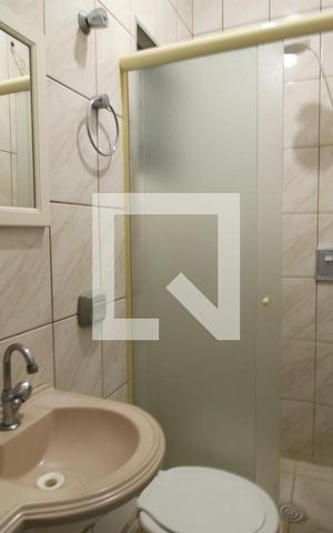 Casa à venda com 180m², 2 quartos e 2 vagasBanheiro