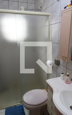 Casa à venda com 180m², 2 quartos e 2 vagasBanheiro 3