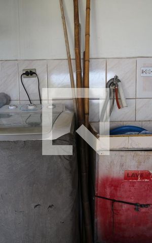Casa à venda com 180m², 2 quartos e 2 vagasÁrea de Serviço