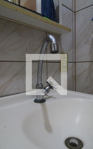 Casa à venda com 180m², 2 quartos e 2 vagasBanheiro 3