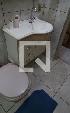 Casa à venda com 180m², 2 quartos e 2 vagasBanheiro 3