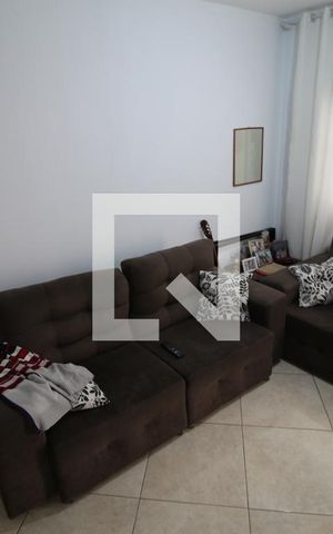 Casa à venda com 180m², 2 quartos e 2 vagasSala