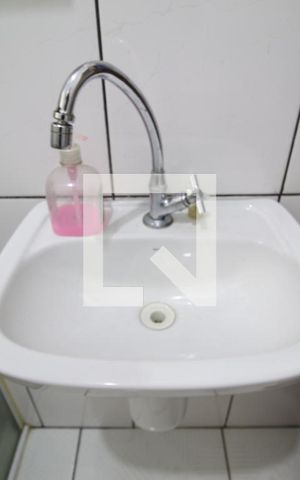 Casa à venda com 180m², 2 quartos e 2 vagasBanheiro 2