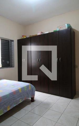 Casa à venda com 180m², 2 quartos e 2 vagasQuarto