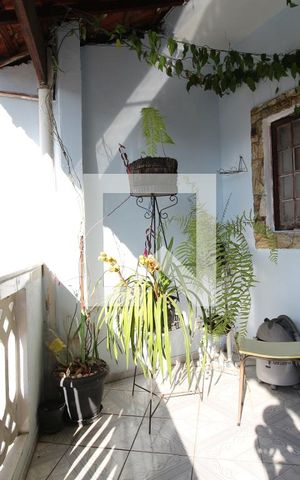 Casa à venda com 180m², 2 quartos e 2 vagasVaranda