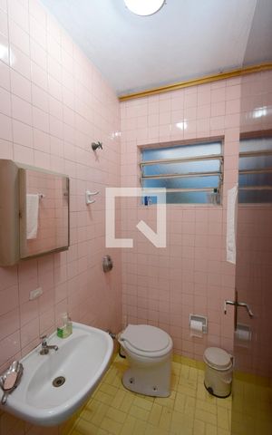 Casa à venda com 201m², 3 quartos e 2 vagasBanheiro