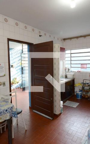 Casa à venda com 201m², 3 quartos e 2 vagasCozinha