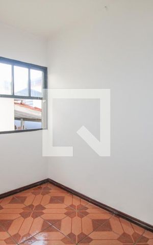 Casa à venda com 200m², 3 quartos e 2 vagas Casa à venda com 200m², 3 quartos e 2 vagasQuarto 3