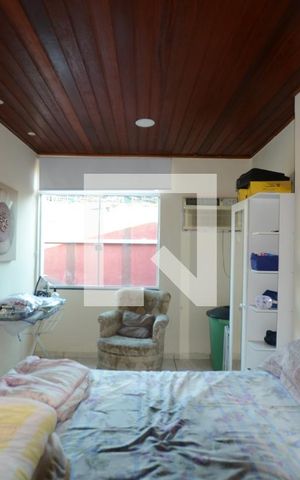 Casa à venda com 230m², 4 quartos e 2 vagasQuarto 1 Suite