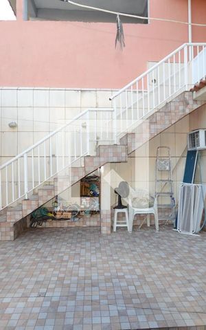 Casa à venda com 230m², 4 quartos e 2 vagasQuintal