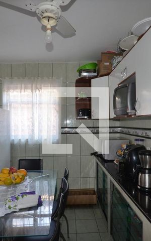 Casa à venda com 230m², 4 quartos e 2 vagasCopa