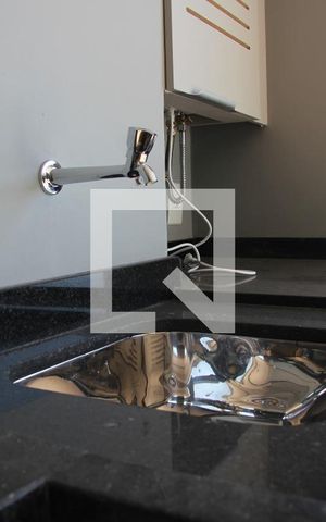 Apartamento para alugar com 36m², 1 quarto e 1 vagaSala/ Cozinha 