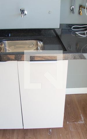 Apartamento para alugar com 36m², 1 quarto e 1 vagaSala/ Cozinha 