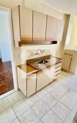 Apartamento à venda com 52m², 1 quarto e 1 vaga Apartamento à venda com 52m², 1 quarto e 1 vagaCozinha