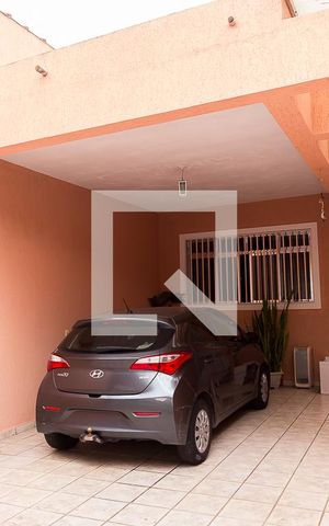 Casa à venda com 160m², 3 quartos e 4 vagas Casa à venda com 160m², 3 quartos e 4 vagasGaragem