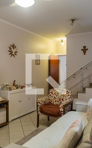 Casa à venda com 160m², 3 quartos e 4 vagas Casa à venda com 160m², 3 quartos e 4 vagasSala