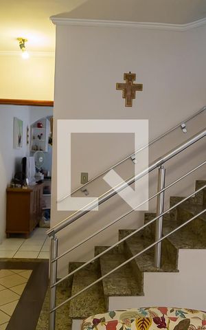 Casa à venda com 160m², 3 quartos e 4 vagas Casa à venda com 160m², 3 quartos e 4 vagasSala - Detalhe