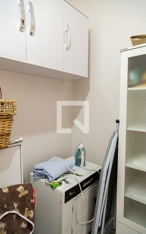 Casa à venda com 160m², 3 quartos e 4 vagas Casa à venda com 160m², 3 quartos e 4 vagasQuarto de Serviço