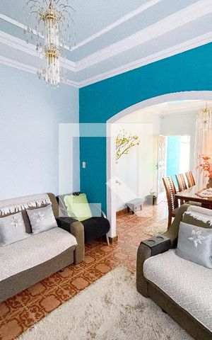 Casa à venda com 126m², 3 quartos e 1 vaga Casa à venda com 126m², 3 quartos e 1 vagaSala