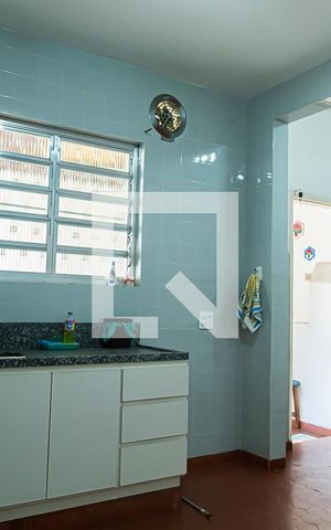 Casa à venda com 160m², 3 quartos e 1 vaga Casa à venda com 160m², 3 quartos e 1 vagaCozinha