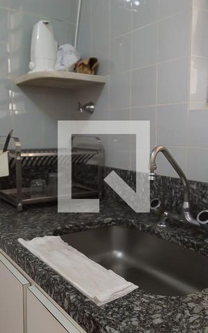 Casa à venda com 160m², 3 quartos e 1 vaga Casa à venda com 160m², 3 quartos e 1 vagaCozinha - Pia