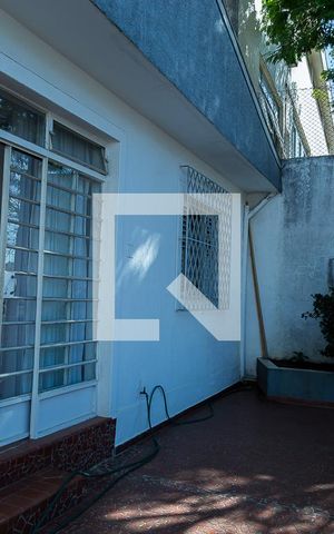 Casa à venda com 160m², 3 quartos e 1 vaga Casa à venda com 160m², 3 quartos e 1 vagaÁrea comum