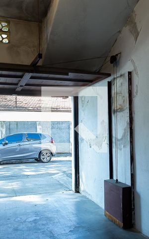 Casa à venda com 160m², 3 quartos e 1 vaga Casa à venda com 160m², 3 quartos e 1 vagaGaragem