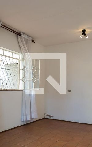 Casa à venda com 160m², 3 quartos e 1 vaga Casa à venda com 160m², 3 quartos e 1 vagaSala