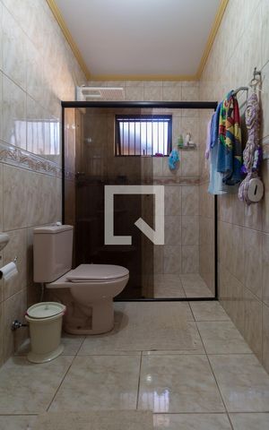 Casa à venda com 150m², 2 quartos e 3 vagas Casa à venda com 150m², 2 quartos e 3 vagasBanheiro