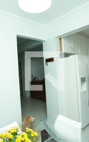 Casa à venda com 320m², 3 quartos e 2 vagas Casa à venda com 320m², 3 quartos e 2 vagasCozinha