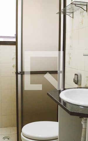 Casa à venda com 110m², 3 quartos e 2 vagas Casa à venda com 110m², 3 quartos e 2 vagasBanheiro 1