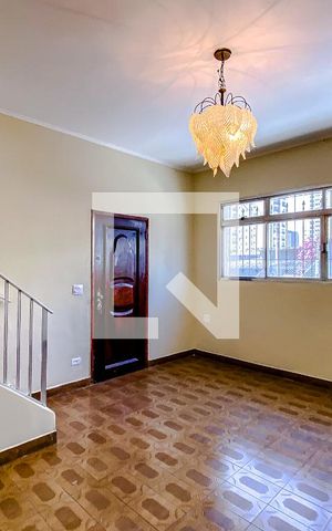 Casa à venda com 108m², 2 quartos e 2 vagasSala