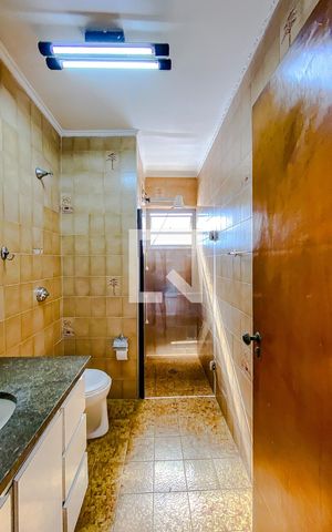 Casa à venda com 108m², 2 quartos e 2 vagasBanheiro