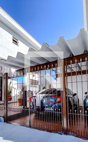 Casa à venda com 108m², 2 quartos e 2 vagasFachada