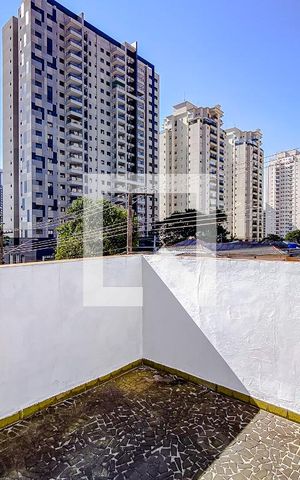 Casa à venda com 108m², 2 quartos e 2 vagasÁrea externa