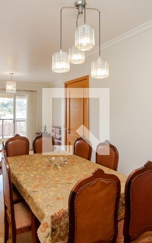 Apartamento para alugar com 104m², 4 quartos e 2 vagas Apartamento para alugar com 104m², 4 quartos e 2 vagasSala