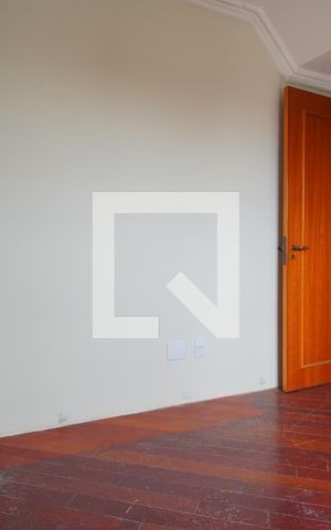 Apartamento à venda com 162m², 4 quartos e 2 vagasQuarto 2