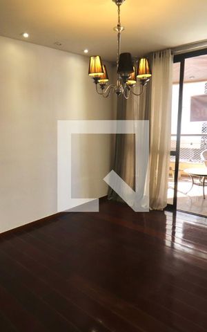 Apartamento para alugar com 242m², 4 quartos e 3 vagas Apartamento para alugar com 242m², 4 quartos e 3 vagasSala 2