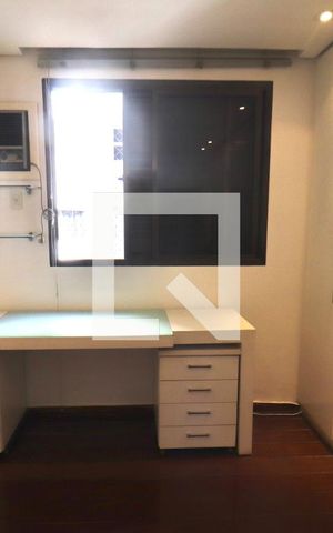 Apartamento para alugar com 242m², 4 quartos e 3 vagas Apartamento para alugar com 242m², 4 quartos e 3 vagasQuarto 2