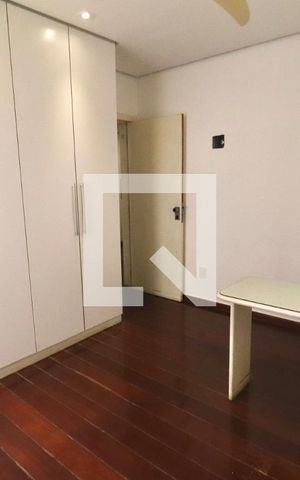 Apartamento para alugar com 242m², 4 quartos e 3 vagas Apartamento para alugar com 242m², 4 quartos e 3 vagasQuarto 3