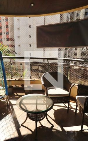Apartamento para alugar com 242m², 4 quartos e 3 vagas Apartamento para alugar com 242m², 4 quartos e 3 vagasVaranda 2