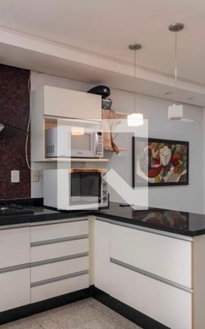 Apartamento para alugar com 242m², 4 quartos e 3 vagas Apartamento para alugar com 242m², 4 quartos e 3 vagasCozinha