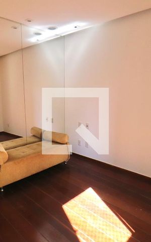 Apartamento para alugar com 242m², 4 quartos e 3 vagas Apartamento para alugar com 242m², 4 quartos e 3 vagasQuarto 1