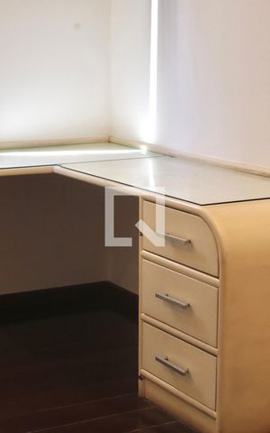 Apartamento para alugar com 242m², 4 quartos e 3 vagas Apartamento para alugar com 242m², 4 quartos e 3 vagasDetalhes Quarto