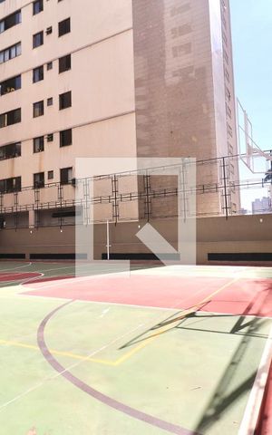 Apartamento para alugar com 242m², 4 quartos e 3 vagas Apartamento para alugar com 242m², 4 quartos e 3 vagasQuadra Esportiva