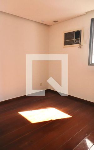 Apartamento para alugar com 242m², 4 quartos e 3 vagas Apartamento para alugar com 242m², 4 quartos e 3 vagasQuarto 1