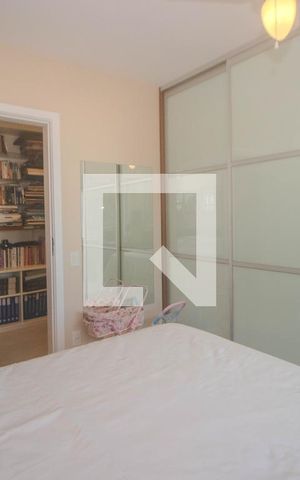 Apartamento à venda com 168m², 2 quartos e 2 vagas Apartamento à venda com 168m², 2 quartos e 2 vagasQuarto 1
