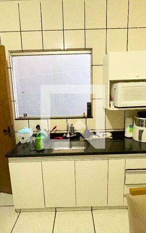 Casa à venda com 250m², 6 quartos e 8 vagasCozinha