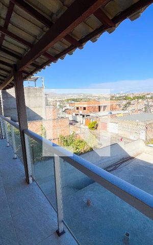Casa à venda com 250m², 6 quartos e 8 vagasVaranda da Sala
